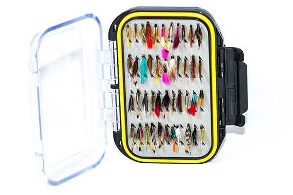 154 fly box with wet fishing flies