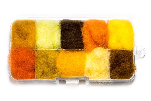 Waterburn Fineline Yellows and Browns 10 individuals dubbing box