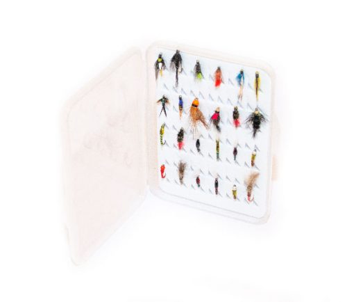 Slimline Plastic ( holds 77 standard flies) FREE 32 x Flies