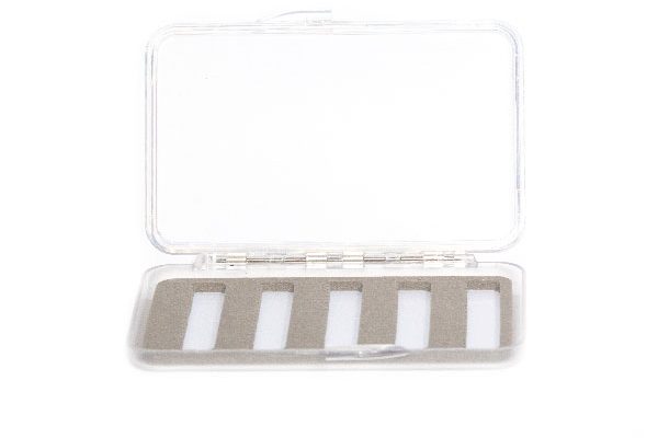 100 Space Clear Acrylic Fly Box FREE 8 x Flies